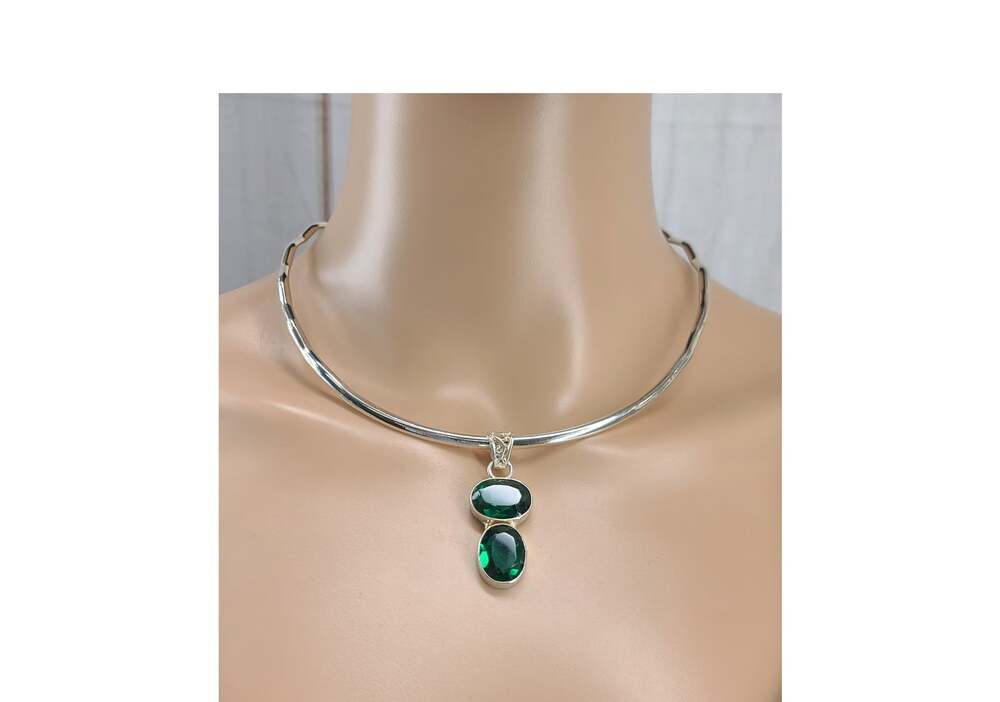 Sterling Silver Green Dual Faceted Emeralds Pendant w/Torque Choker Necklace